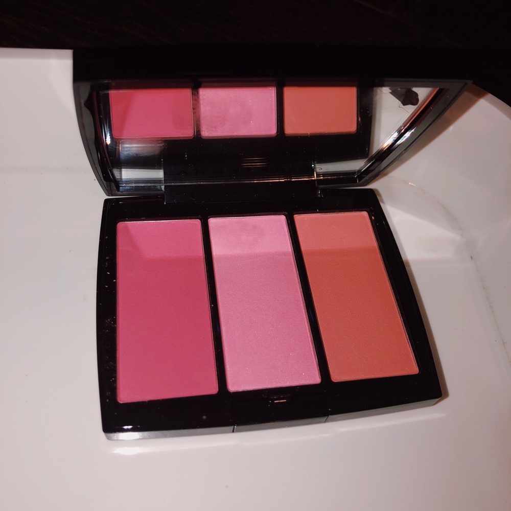 makeup - Picture 4 of 7